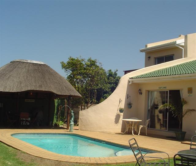 Somewhere 2 Rent South Africa East London Self Catering, Villas